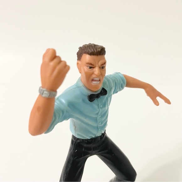 Vtg 1999 WCW Referee Wrestling Action Figure Toy Biz - Picture 6 of 9